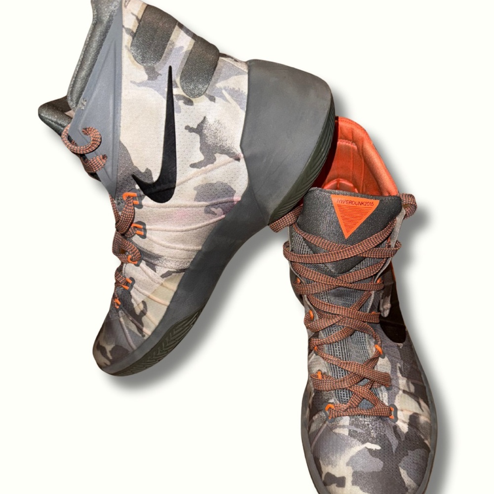 Size 9 boys Nike hyper dunk camo basketball shoes